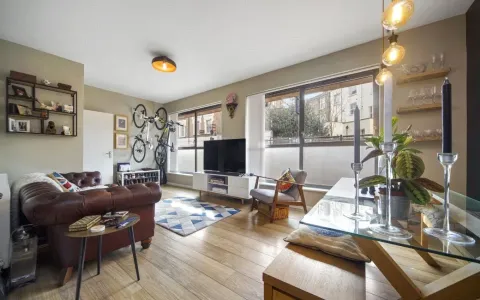 Apartament De închiriat 9000 gent BE