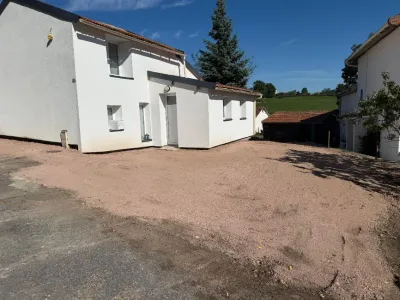 Casă De vânzare 42620 Saint-Pierre-Laval FR