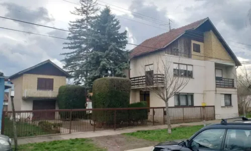 Casă De vânzare  21470 Bački Petrovac RS