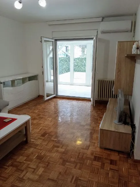 Proprietate comercială De vânzare - 11077 Sumatovacka Vracar Beograd stan sa stanarima RS Image 3